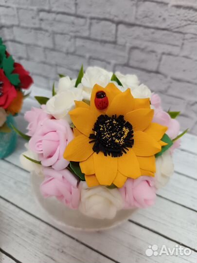 Чашка с цветами ручной работы