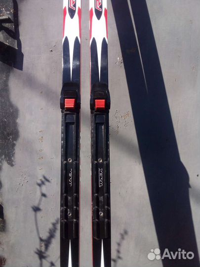 Беговые лыжи