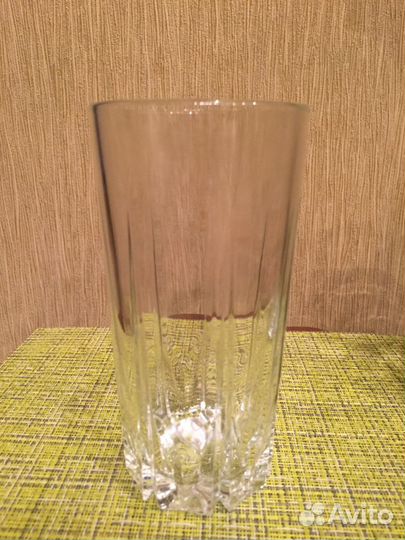 Стаканы, кружки, графин