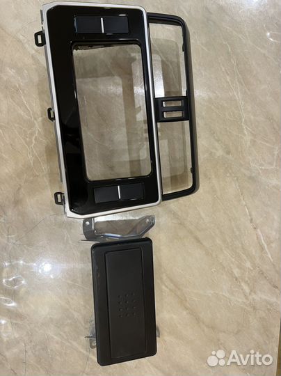 Рамка магнитолы Прадо 2019