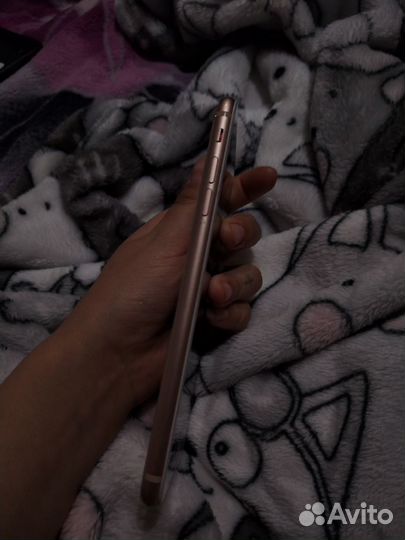 Телефон iPhone 8 plus