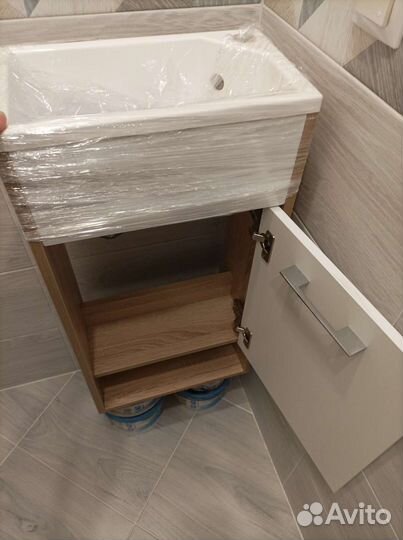 Тумба с раковиной новая для ванной, туалета