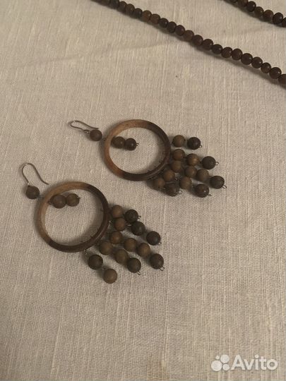 Комплект бусы, серьги, браслет из дерева