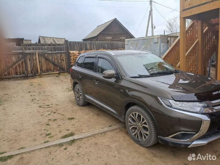 Mitsubishi Outlander 2.4 CVT, 2015, 163 000 км