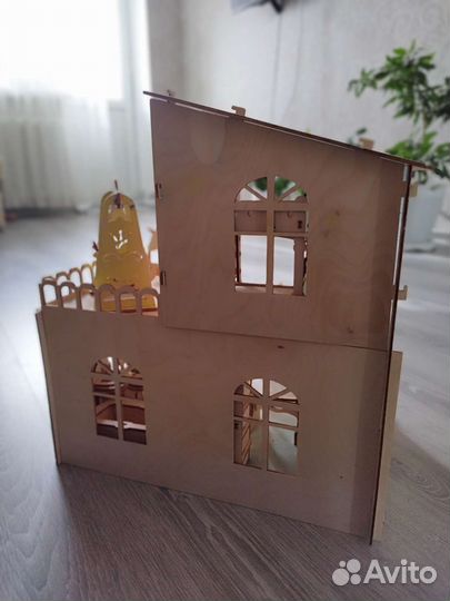 Кукольный домик с мебелью