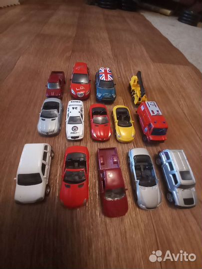 Машинки металлические