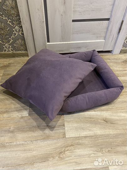 Лежанки для животных,игрушки для собак