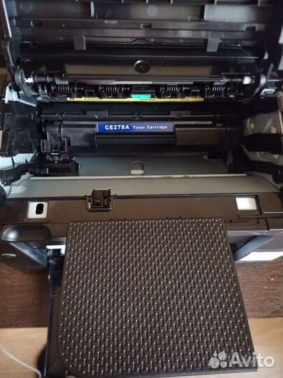 Принтер HP LaserJet Professional P1606dn