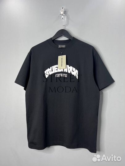 Футболка balenciaga надпись перевернута