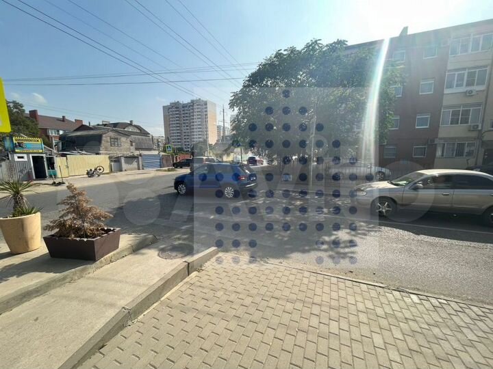 Коммерция 50 кв. м., первая линия