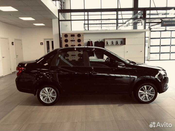LADA Granta 1.6 МТ, 2022