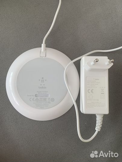 Беспроводное зарядное устройство belkin