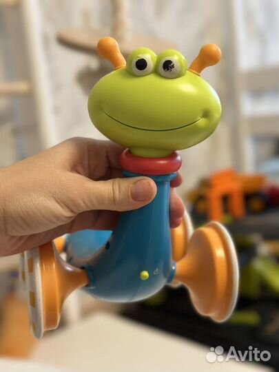 Yookidoo Каталка-пирамидка Музыкальная улитка