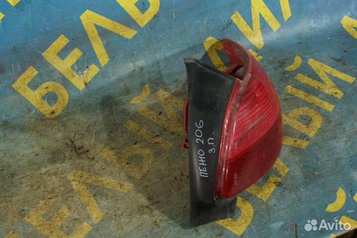 Задний правый фонарь (хэтчбек) Peugeot 206