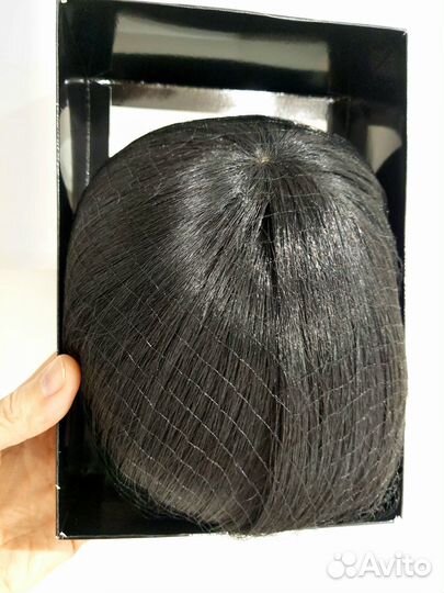 Парик каре чёрный, Германия