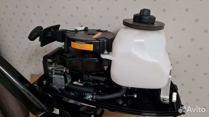 Продам мотор Hidea 5л.с. 2 такта, новый, с баком