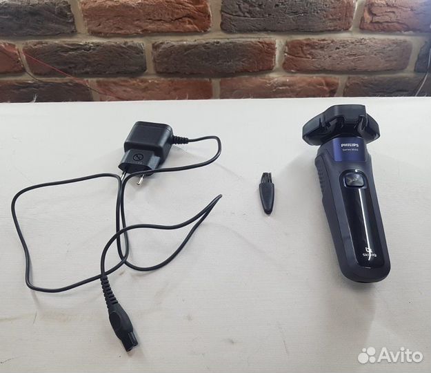 Электробритва Philips Series 5000 SkinIQ S5585/10