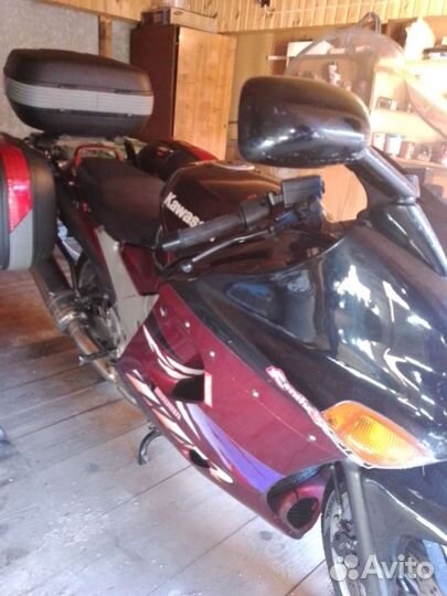 Мотоцикл ZZR 1100 2000г