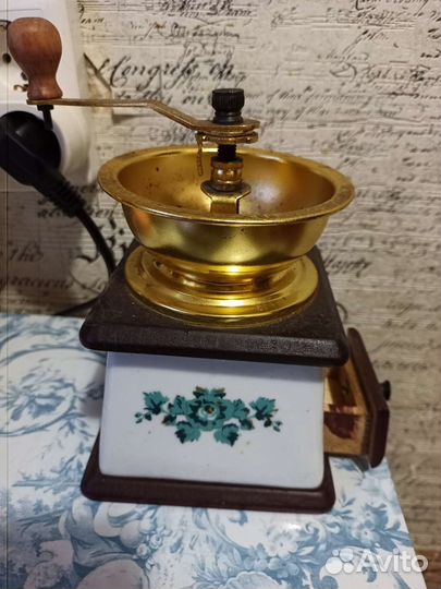 Кофемолка ручная