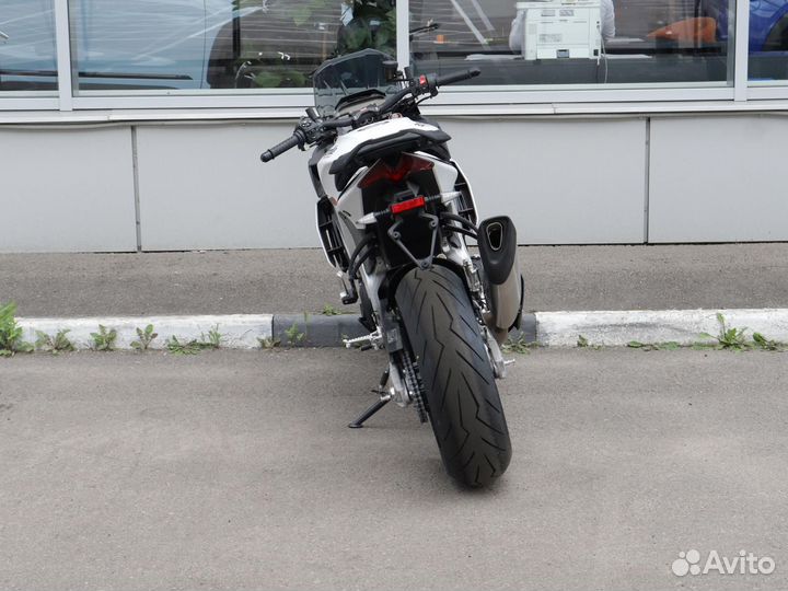 Aprilia Tuono V4 2022г