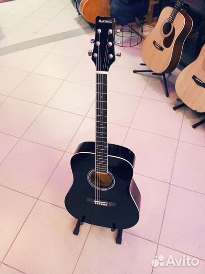 Акустическая гитара Martinez