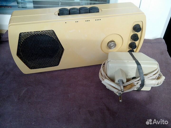 Радиоприёмники,магнитола