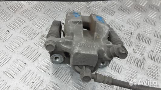 Суппорт тормозной задний левый toyota camry V50 (7