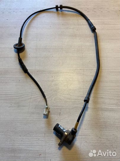 Датчик abs задний правый Hyundai Santa Fe Classic