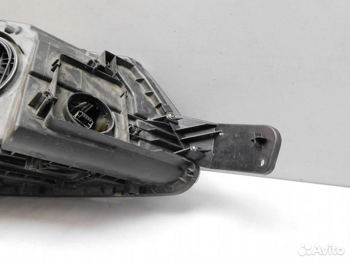 Фара левая Skoda Yeti