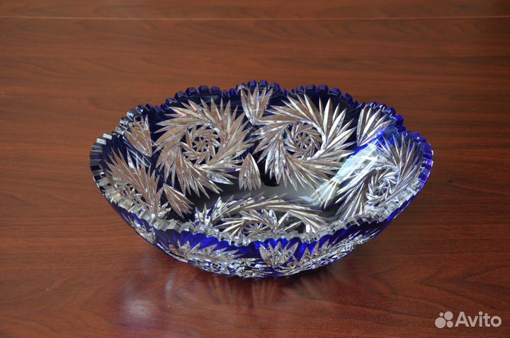 Ваза хрустальная цветная 