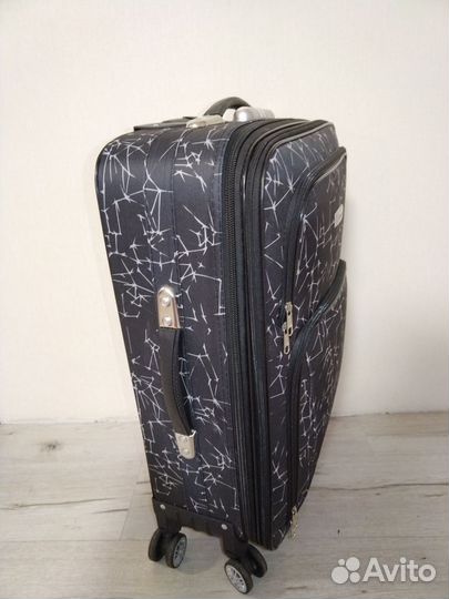 Чемодан на колесах размер L