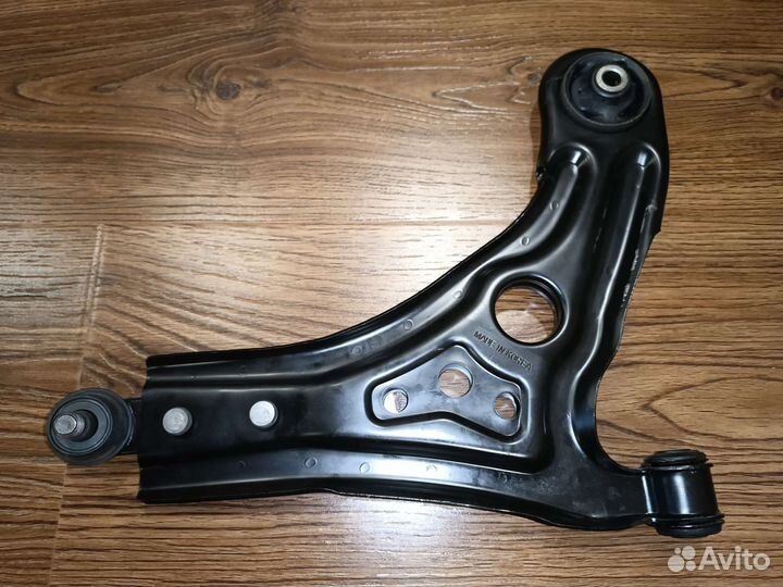 Рычаг передний правый Daewoo