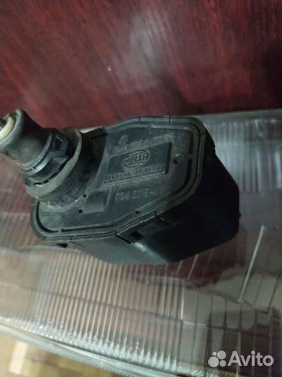 Стекло на фару новые Фольксваген т4