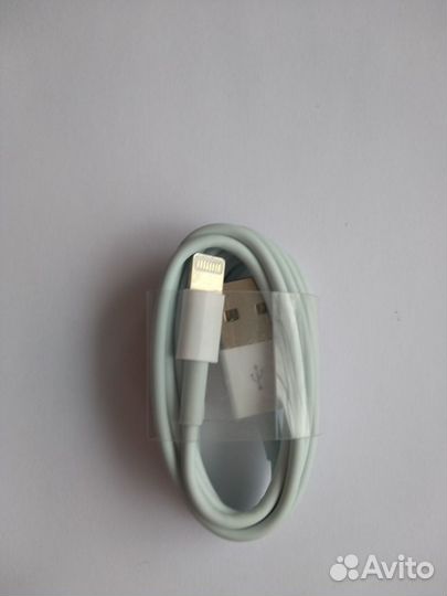 Lightning кабель и зарядка iPhone iPad новый