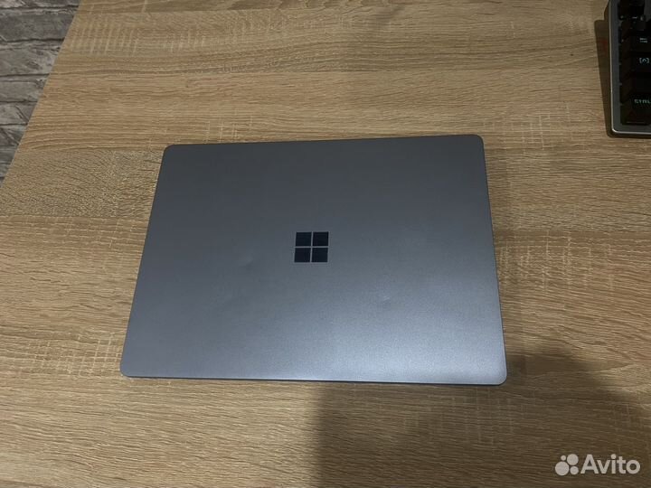 Microsoft Surface Laptop GO 8/256GB