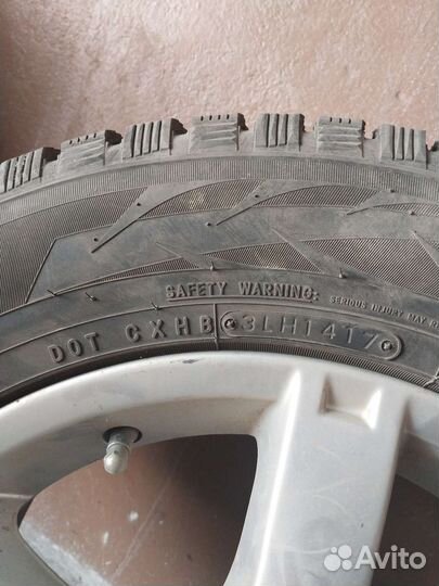 Шины 215 65 16 зимние бу