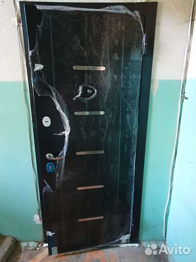 Двери входные со склада