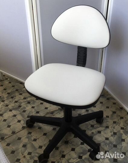 Офисный стул
