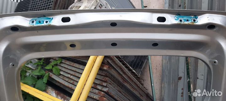 Крышка багажника Рено Каптюр