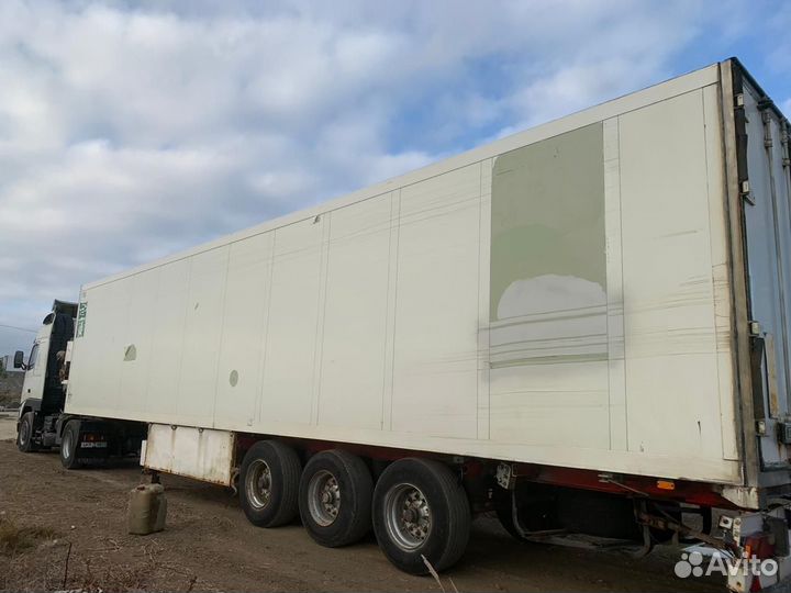 Полуприцеп рефрижератор Schmitz Cargobull SKO 24, 2000