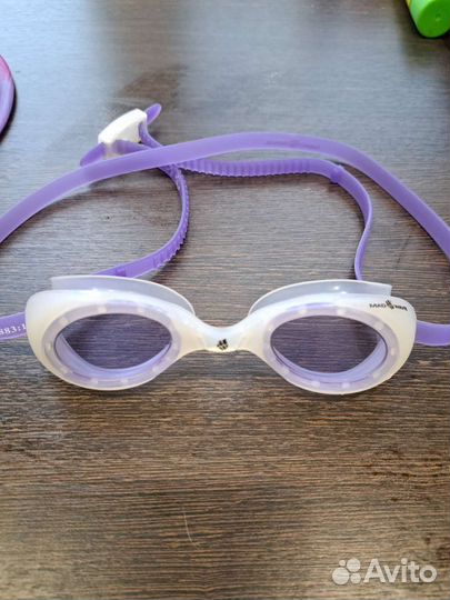Очки и шапочка