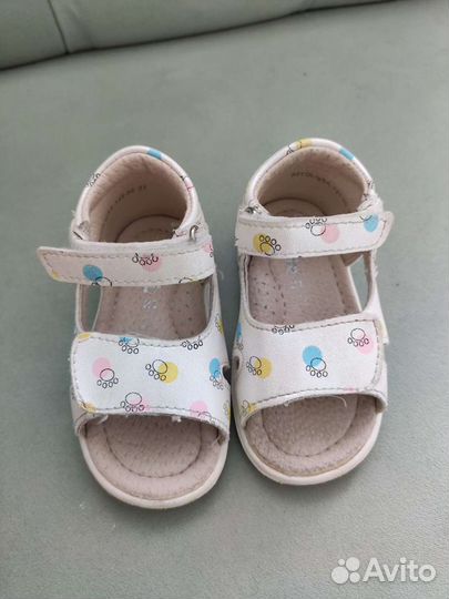 Сандалии для девочки