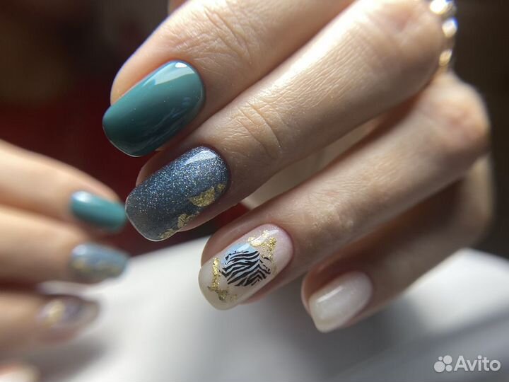 Маникюр и педикюр в 4 руки