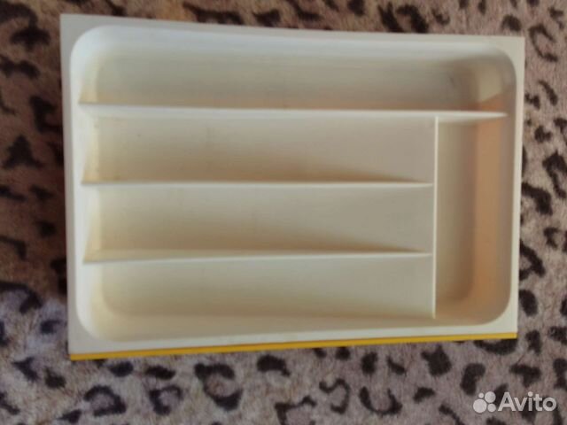 Лоток для столовых приборов