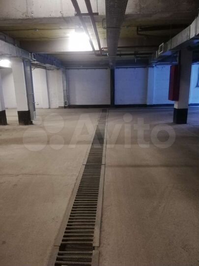Машиноместо, 15 м²
