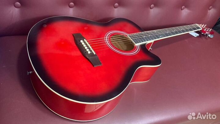 Гитара 4/4 с вырезом