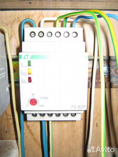 Реле уровня жидкости PZ-829