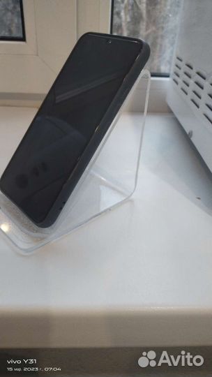 Подставка под телефон из оргстекла