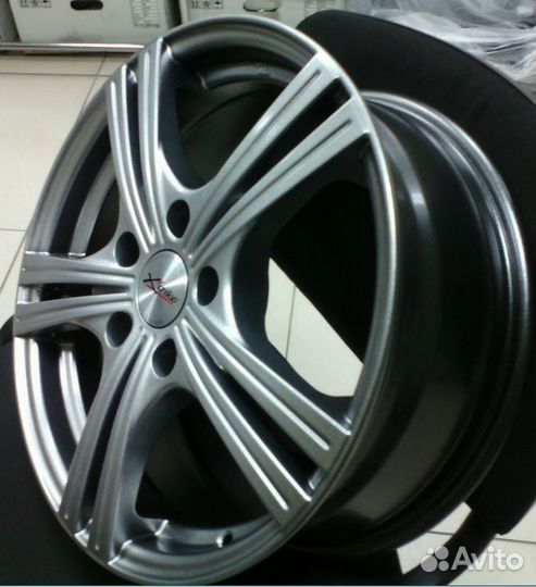 Диск литой Xtrike X-112 6.5x16 5x114.3 ET35 DIA67