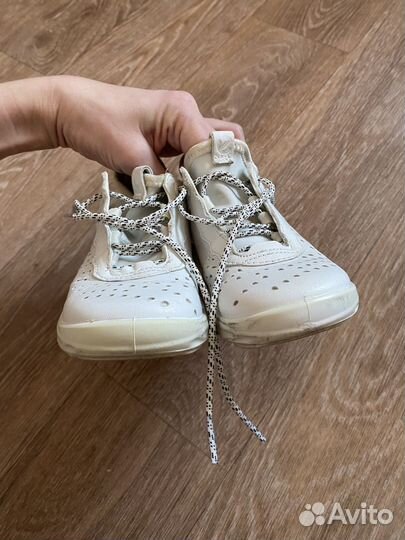 Кроссовки ecco 25